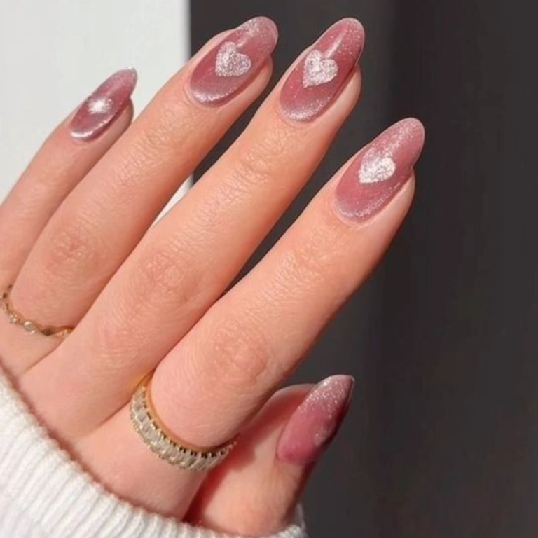 Top 10 Romantic Valentine’s Day Nail Art Ideas